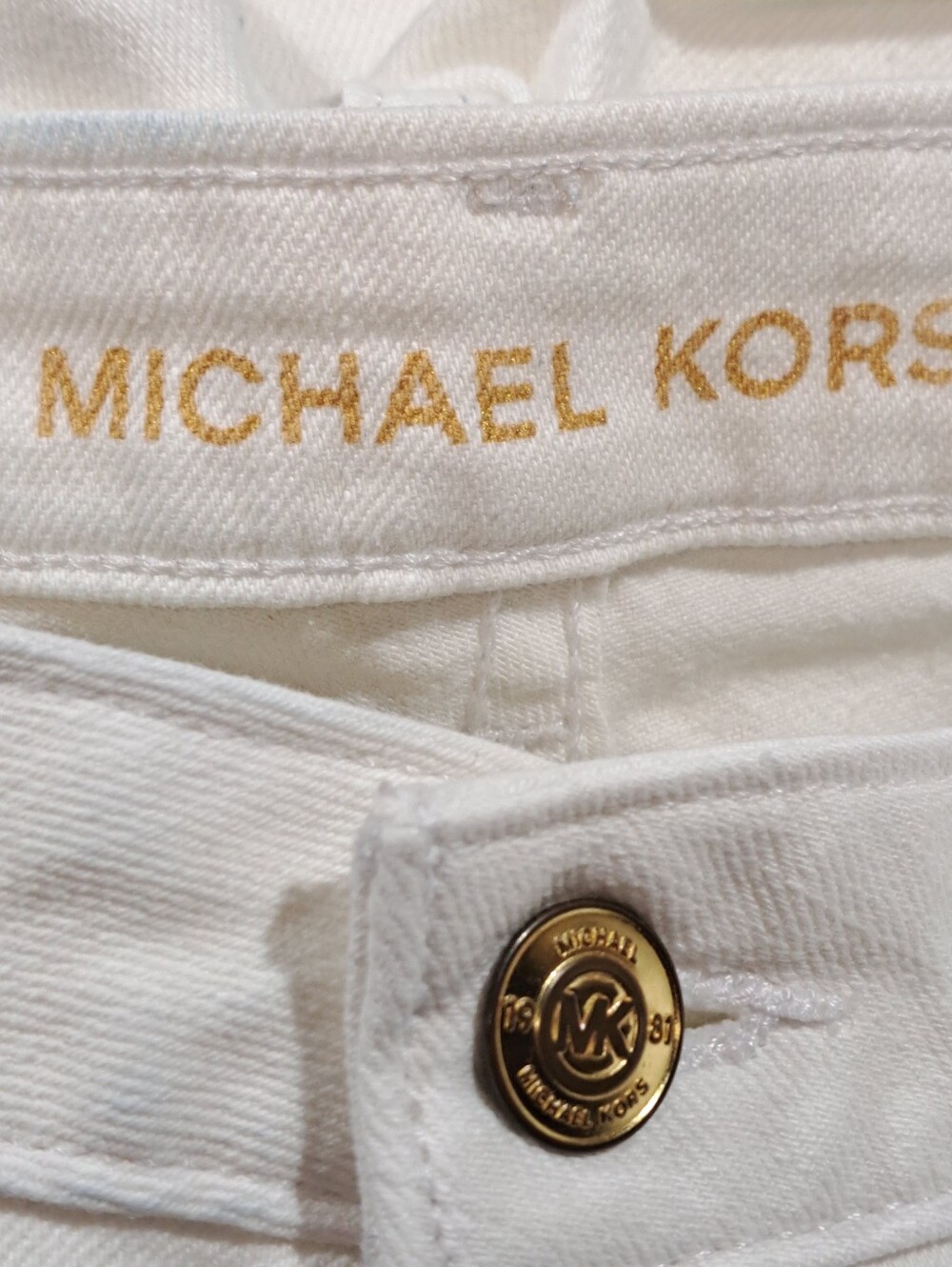 Michael Kors White Denim Jeans with Gold Logo
